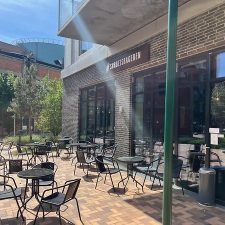 Exclusive Harbourfront With Private Entrance Апартаменты Ольборг