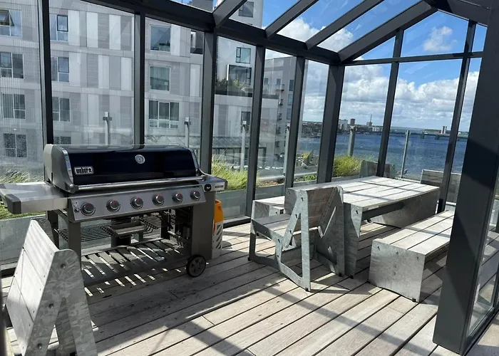 Exclusive Harbourfront With Private Entrance Aalborg