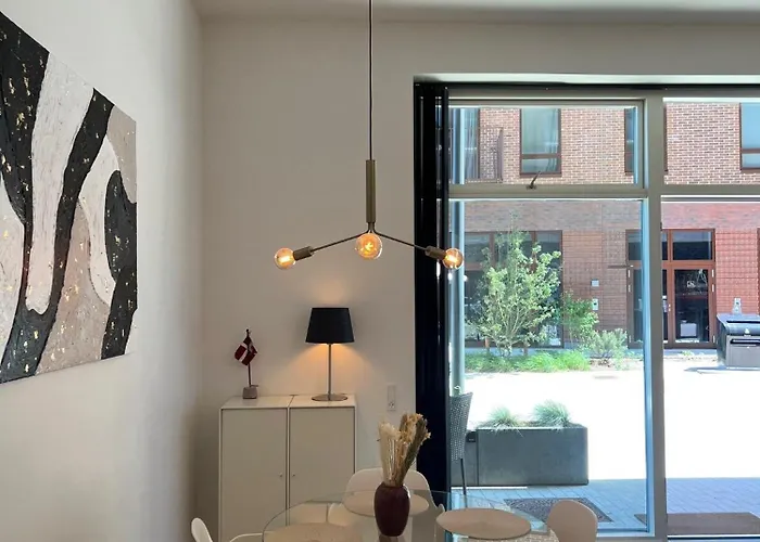 דירה Exclusive Harbourfront With Private Entrance אולבורג